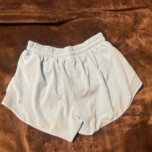 Lululemon Hottie Hots 4” - Picture 2 of 3